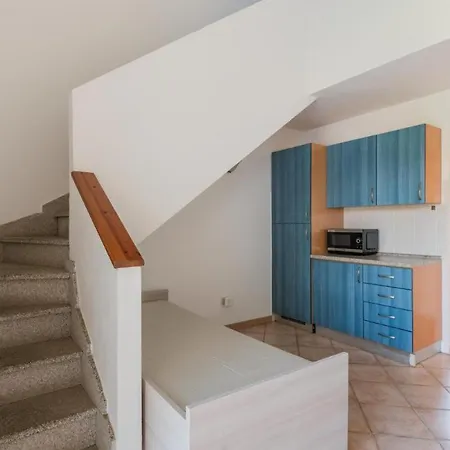 Simple Gem Of Le Dimore Di 2 Bedroom Trilo6 Sleeps 6 Persons Apartment