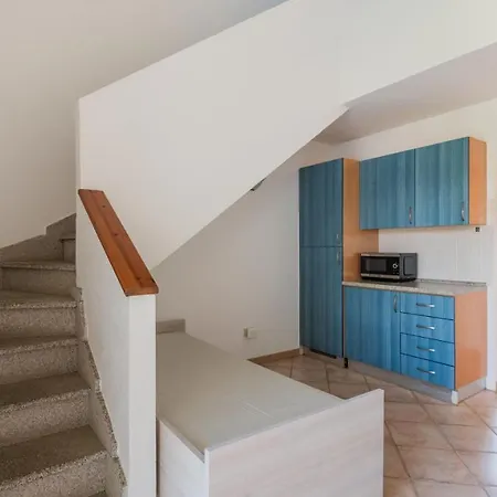 Simple Gem Of Le Dimore Di 2 Bedroom Trilo6 Sleeps 6 Persons Apartment *