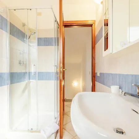 Simple Gem Of Le Dimore Di 2 Bedroom Trilo6 Sleeps 6 Persons *