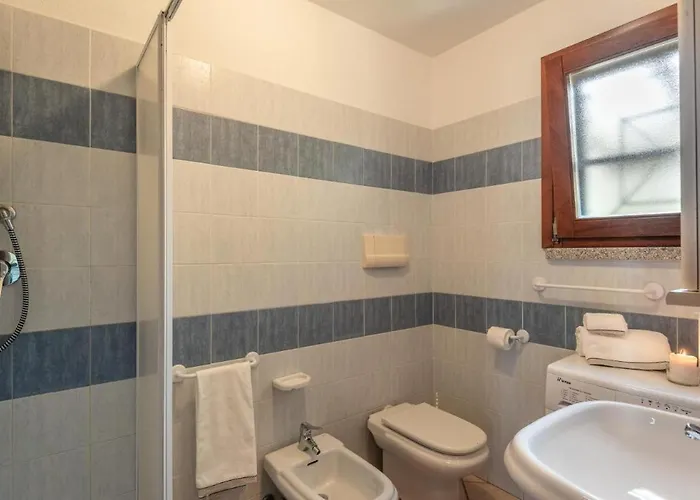 Apartamento Simple Gem Of Le Dimore Di 2 Bedroom Trilo6 Sleeps 6 Persons *